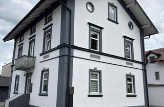 Villa kaufen in 83043 Bad Aibling, Stadtvilla mit Nebengebäude