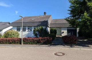 Einfamilienhaus kaufen in 74909 Meckesheim, Gepflegtes Einfamilienhaus mit Einliegerwohnung und einem großen schönen Garten in unverbauter Lage