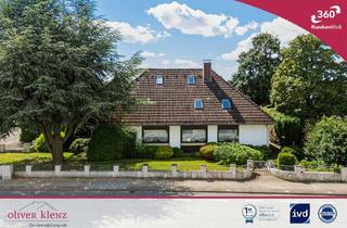 Einfamilienhaus kaufen in 24944 Mürwik, Zwei Zuhause unter einem Dach - Einfamilienhaus mit Einliegerwohnung, Vollkeller und zwei Garagen.