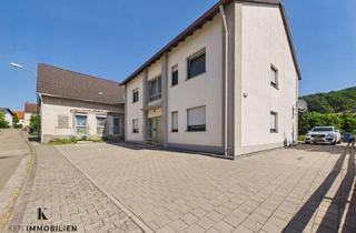Haus kaufen in 67685 Erzenhausen, Großzügiges Familienhaus mit viel Platz, großem Garten und Garage in ruhiger Lage von Erzenhausen.