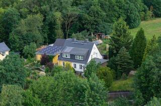 Doppelhaushälfte kaufen in Schloßberg 14a, 07980 Berga, Charmante Doppelhaushälfte mit moderner Wärmepumpe, Wintergarten & gepflegtem Grundstück in Berga/Elster