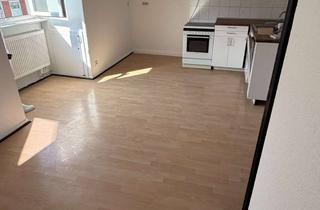 Wohnung mieten in Gneisenaustraße 19, 52068 Panneschopp, 1. Monat mietfrei: Dachgeschosswohnung mit Potenzial