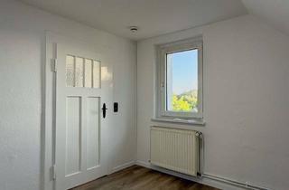 Wohnung mieten in 31241 Ilsede, Helle 3-Zimmer-Dachgeschosswohnung mit Einbauküche in Groß Ilsede