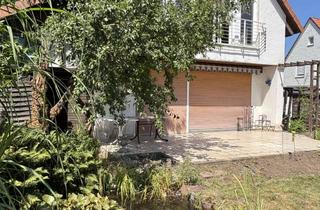 Wohnung mieten in 32108 Bad Salzuflen, Ein Zuhause für Gartenliebhaber: helle 100-m²-Wohnung mit großer Terrasse, Garten und Gewächshaus