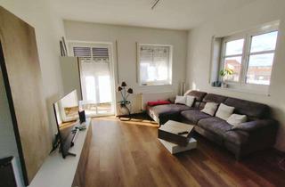 Wohnung mieten in Holzbruckweg, 91187 Röttenbach, Moderne möblierte 2-Zimmer-Erdgeschosswohnung mit Garten | EBK | Stellplatz