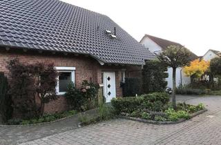 Haus kaufen in Kopernikusstr, 46414 Rhede, Zweifamilienhaus in Toplage mit 6 Zimmern in Rhede