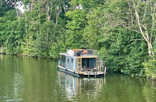 Haus kaufen in 17248 Rechlin, Hausboot / Wohnboot -- hochwertig + gepflegt + winterfest
