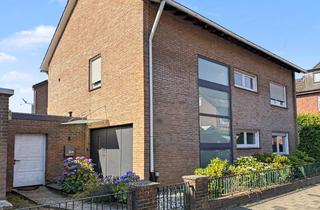 Einfamilienhaus kaufen in 46397 Bocholt, Modernisiertes und saniertes Einfamilienhaus mit Ausbaureserve in Bocholt