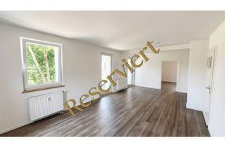 Wohnung mieten in 91058 Erlangen, 3-Zimmer Altbau mit Balkon & 2 Badezimmern