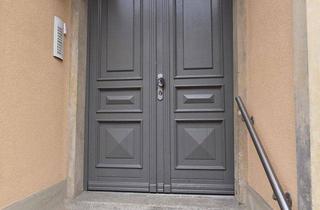 Wohnung mieten in Robert-Müller-Straße 10, 08056 Zwickau, + + + Top geschnittene 2-Zimmer Wohnung mit Einbauküche in ruhiger Lage zum Zentrum + + +