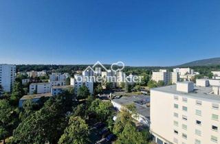 Wohnung kaufen in Neuhausstr. 1, 61440 Oberursel, Schöne 3 ZKB im Rosengärtchen mit Garagenplatz und Aussenstellplatz für 2 Fahrzeuge