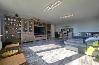 Wohnung kaufen in 55469 Simmern, Simmern/Hunsrück - Modernisierte Eigentumswohnung mit Terrasse und 2 Stellplätzen