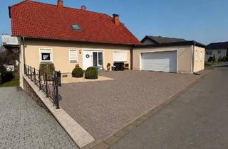 Mehrfamilienhaus kaufen in 54636 Rittersdorf, Rittersdorf - Mehrfamilienhaus mit großem Garten in Nattenheim (Nahe Bitburg)