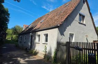 Haus kaufen in 91619 Obernzenn, Obernzenn - Schnäppchenhaus zum sanieren mit großen Grundstück