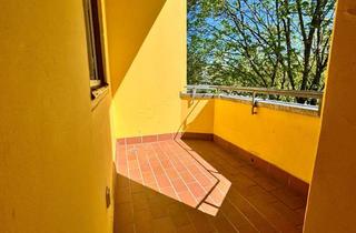 Wohnung kaufen in Büchsenweg 21, 13409 Reinickendorf, +++Leben im Denkmal, bezugsfreie Top-Floor-Wohnung in Reinickendorf+++