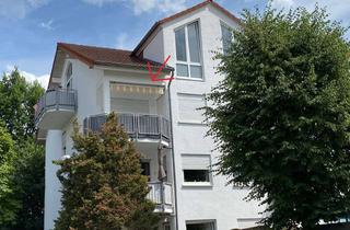 Wohnung kaufen in 53604 Bad Honnef, 3- Zimmer ETW mit 2 Bädern, Sonnenbalkon und zwei PKW-Außenstellplätze in 53604 Bad Honnef-Süd