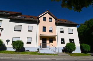 Wohnung kaufen in Am Carolapark, 08371 Glauchau, Vermietete 2-Raum-Wohnung mit Balkon für Kapitalanleger