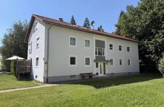 Wohnung kaufen in 88161 Lindenberg, Familienfreundliche 4-Zimmer-Wohnung mit Balkon und Garage
