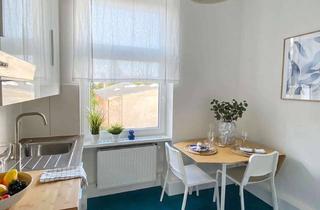 Wohnung kaufen in 13357 Wedding, Erstbezug nach Sanierung: Bezugsfreie 2 Zimmer Altbauwohnung mit Tageslichtbad