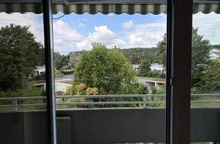 Wohnung kaufen in 97422 Deutschhof, Ruhig gelegene 2-Zimmer-ETW mit Balkon und Garage in Schweinfurt-Deutschhof
