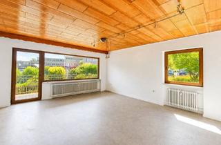 Wohnung kaufen in 63776 Mömbris, Attraktive Hochparterre-Wohnung mit Balkon, Einbauküche & eigenem Garten