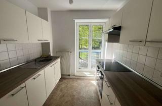 Wohnung mieten in Erich-Schmidt-Str. 21, 09113 Zentrum, Stadtleben trifft Erholung: 3-Raum-Wohnung direkt am Schlossteich
