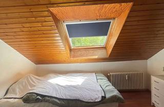 Wohnung mieten in 88250 Weingarten, Wohnen mit Charakter: 4-Zimmer-Dachgeschosswohnung in Weingarten