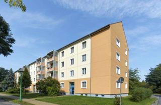 Wohnung mieten in Konrad-Zuse-Straße 11, 02977 Hoyerswerda, Große 3-Raumwohnung mit Abstellkammer und Balkon im WK I