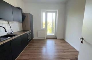 Wohnung mieten in Erich-Mühsam-Straße 17, 09112 Kaßberg, Gemütliche Kaßbergwohnung mit Balkon und Einbauküche