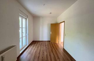 Wohnung mieten in Erich-Steinfurth-Straße 17, 09131 Ebersdorf, Ihr neues Zuhause in Ebersdorf – Wohnen mit Balkon in ruhiger Lage