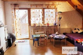 Wohnung mieten in Fliederweg, 97232 Giebelstadt, Tolle Ortsrandlage, 2 Balkone, Kachelofen - ideal für ein Paar oder Paar mit einem Kind!