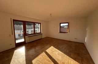 Wohnung mieten in Nesselwanger Straße 18, 87616 Marktoberdorf, Renovierte 3-Zimmer-Wohnung in Marktoberdorf
