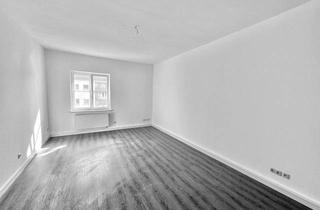 Wohnung mieten in Carl-Von-Ossietzky-Straße 35, 09126 Lutherviertel, Helle großzügige 3-Raumwohnung mit Balkon und Garten