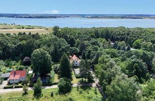 Haus kaufen in 18574 Gustow, Großes Doppelhaus mit Gästehaus - 400 m vom Strand auf der Insel Rügen