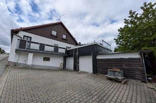 Haus kaufen in 94535 Eging am See, Renovierungsbedürftiges Zweifamilienhaus in ruhiger Wohnlage zu verkaufen