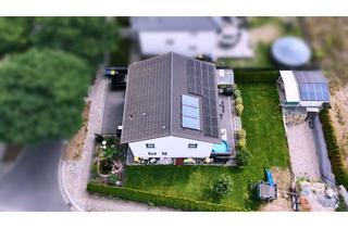 Villa kaufen in 14624 Dallgow-Döberitz, Fotovoltaik, Stromspeicher & Solaranlage. Große 2016 er Family-Stadvilla