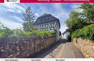 Haus kaufen in 65375 Oestrich-Winkel, Historisches Fachwerkanwesen mit Nebengebäude, großem Weinberg und Rheinblick