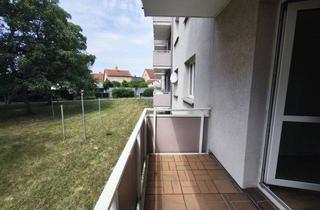 Wohnung mieten in Straße Des Friedens 111, 06217 Merseburg, Wohnung im Erdgeschoss- frisch renoviert!