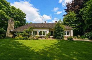 Villa kaufen in 51069 Dünnwald, Im privaten Bieterverfahren: Sofort verfügbar - Architektenvilla in begehrter Lage von Köln-Dünnwald