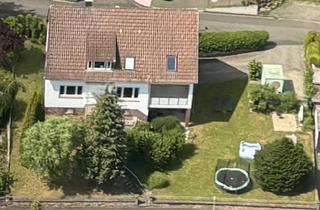 Haus kaufen in Zeißenberg, 35094 Lahntal, Viel Platz für den Alltag in diesem Zweifamilienhaus in Lahntal
