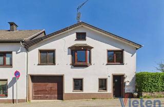 Haus kaufen in 53949 Dahlem, Wohnhaus mit großem Platzangebot in zentraler Lage von Dahlem