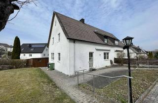 Doppelhaushälfte kaufen in 92681 Erbendorf, Ihr neues Zuhause – Doppelhaushälfte mit schönem Grundstück, ruhig und zentrumsnah gelegen!