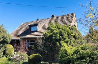 Haus kaufen in 18146 Rostock, 5 Zimmer Haus, Garage, 800 m² Grund in Rostock Dierkow-Ost