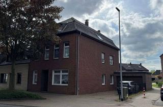 Mehrfamilienhaus kaufen in 47638 Straelen, Mehrfamilienhaus mit Garten und Doppelgarage in Straelen