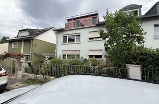 Mehrfamilienhaus kaufen in 60599 Sachsenhausen, Mehrfamilienhaus mit drei Wohneinheiten, Ausbaureserve, Doppelgarage und Garten!