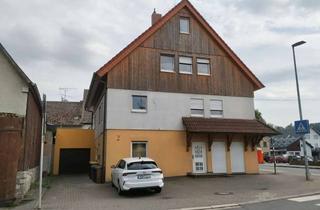 Haus kaufen in 97959 Assamstadt, 3-Familienhaus mit viel Potential in Assamstadt: Garage, Carport und Terrasse