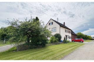 Haus kaufen in 74589 Satteldorf, Zweifamilienhaus mit großem Grundstück und Potenzial