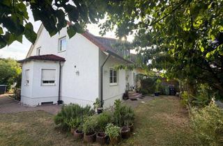 Doppelhaushälfte kaufen in 91301 Forchheim, RESERVIERT Großzügige Doppelhaushälfte mit Südterrasse und viel Platz für die ganze Familie