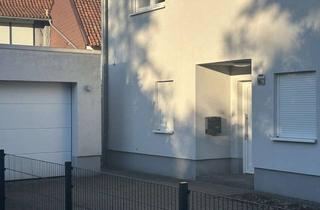 Haus mieten in 31311 Uetze, Wohnen mit Charakter: Großzügiges Doppelhaus in Uetze