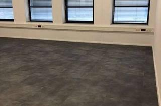 Büro zu mieten in Sachsenhausener Straße 31, 16515 Oranienburg, Bürofläche 26,5 m² mit Besprechungsraum, Umkleide, Dusche und WC